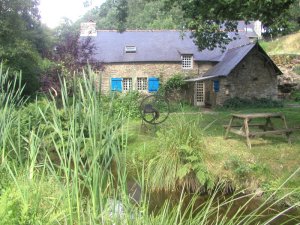 moulin-lounge.jpg